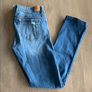 Sexy Woman’s Jolt Nordstrom Jeans! 🦋